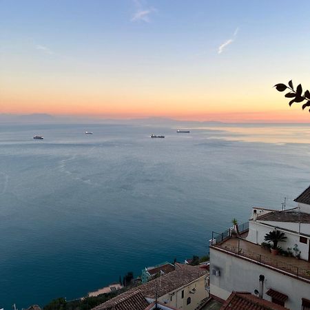 Dimora Carlo III Bed & Breakfast Vietri sul Mare Exterior photo